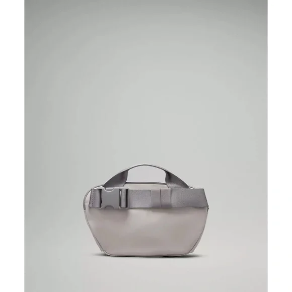 NWT Lululemon All Day Essentials Belt Bag 2.5L (#b2) bin+ - Picture 4 of 12